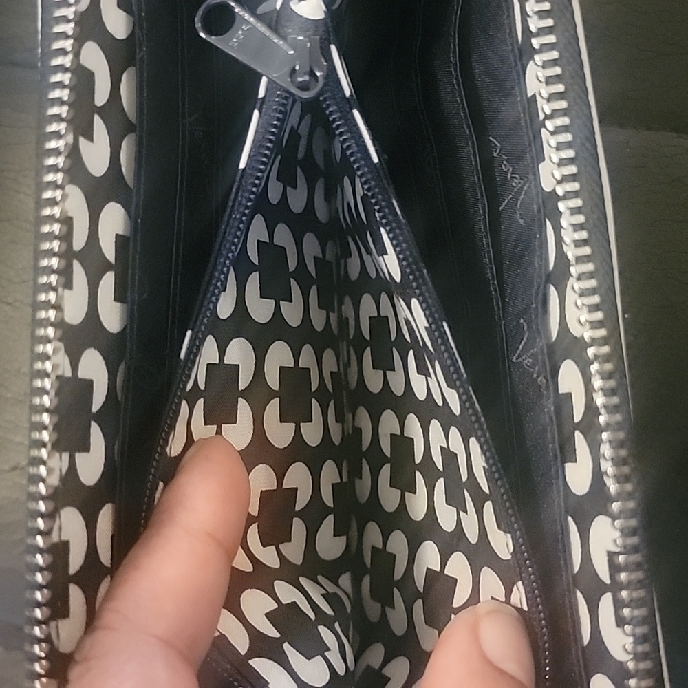 Vera Bradley Navy Wallet - Picture 6 of 9